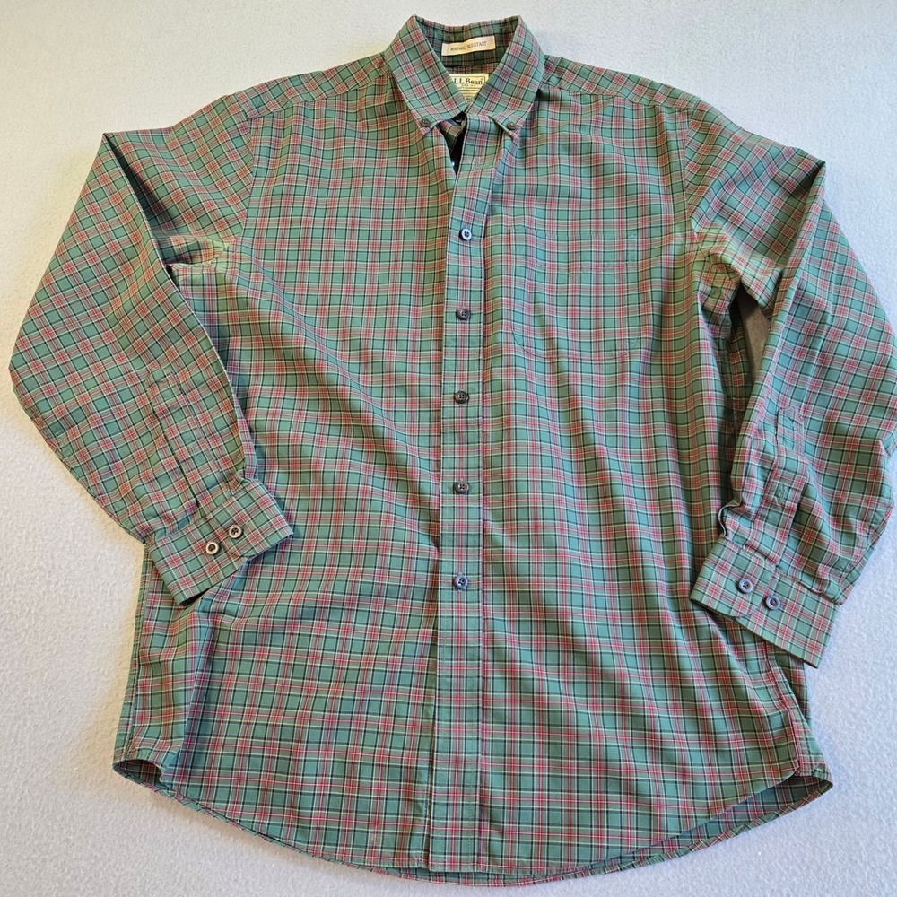 L.L. Bean Button Down Shirt Mens M Green Red Plaid Wrinkle Resistant Cotton‎